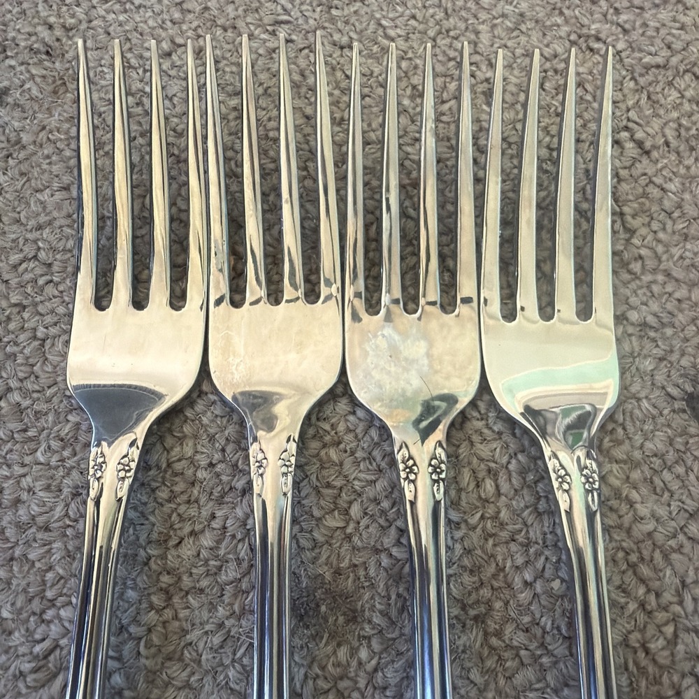 Lot of 12 Wm A Rogers Oneida LTD Mansfield Amadeus Deluxe Stainless Flatware EUC - Picture 7 of 14